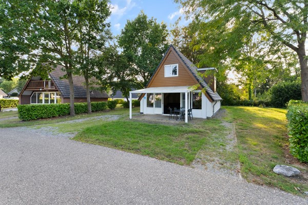  6-8 pers vakantiewoning op ruime kavel 721 m²(eigendom)